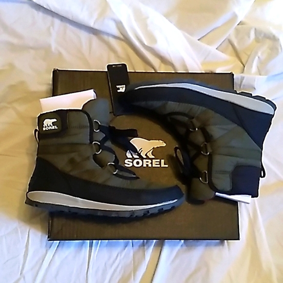 NIB Women's Sorel Whitney Short Lace Green boots size 6 - Picture 2 of 11